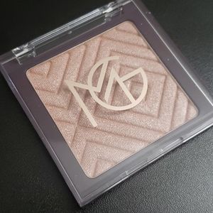 Makeup Geek Highlighter in Luster